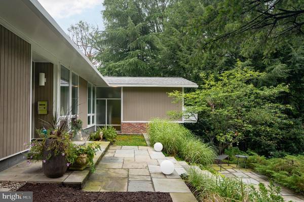 Alexandria, VA 22307,2311 GLASGOW RD