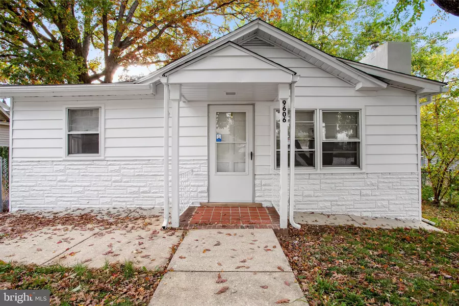 9606 10TH AVE, Parkville, MD 21234