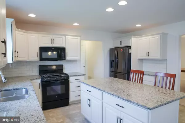 Mechanicsburg, PA 17050,387 RESERVE LN