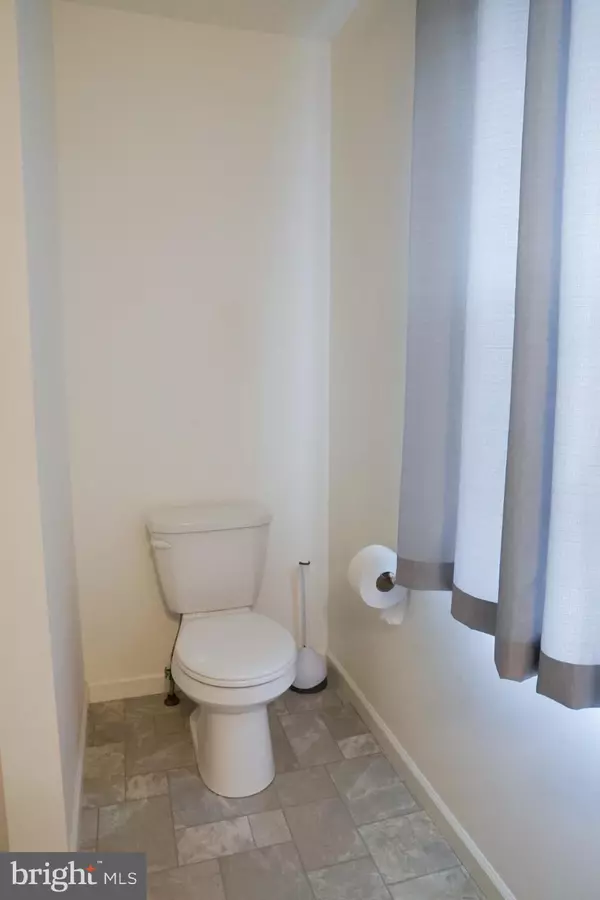 Mechanicsburg, PA 17050,387 RESERVE LN