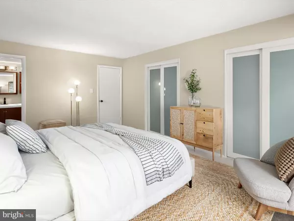 Baltimore, MD 21209,7 WINDBLOWN CT #201