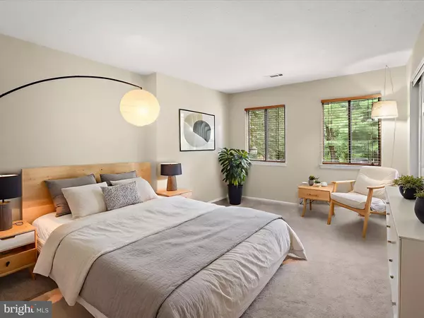 Baltimore, MD 21209,7 WINDBLOWN CT #201