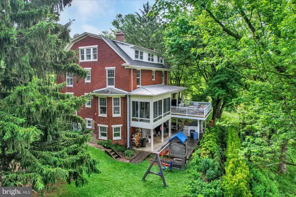 1175 POTOSI RD, Glen Rock, PA 17327