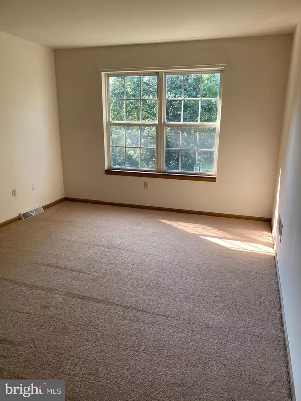 Carlisle, PA 17013,1002 REBECCA ST