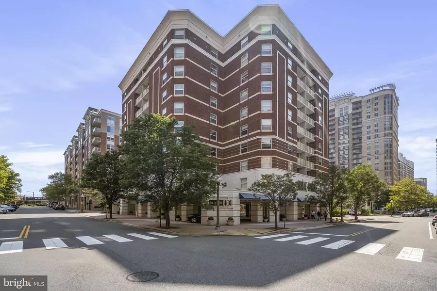 880 N POLLARD ST N #923, Arlington, VA 22203
