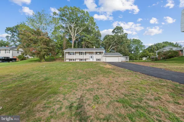 Dunkirk, MD 20754,11207 MAPLEWOOD DR