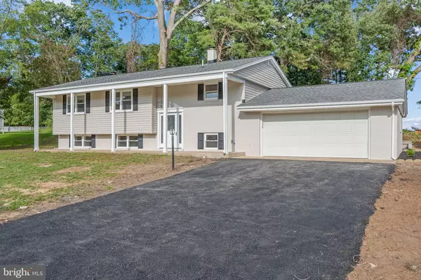 11207 MAPLEWOOD DR, Dunkirk, MD 20754