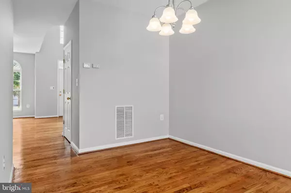 Leesburg, VA 20175,322 WHIPP DR SE