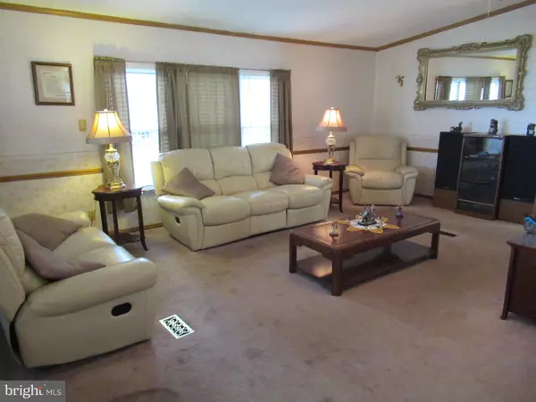 North Wales, PA 19454,739 DOGWOOD DR