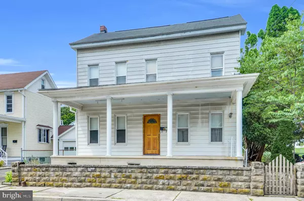 60 W WALNUT, Cressona, PA 17929