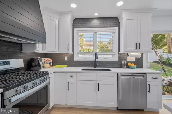 Wilmington, DE 19808,104 BERRY DRIVE