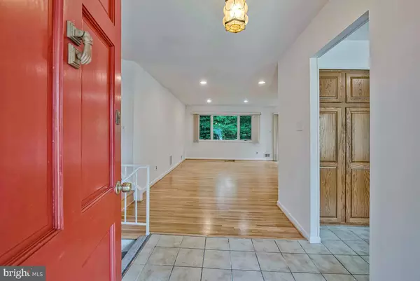 Laurel, MD 20707,6215 FOREST MILL LN