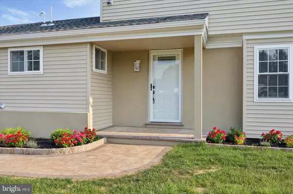 Warminster, PA 18974,1574 DEER RUN RD
