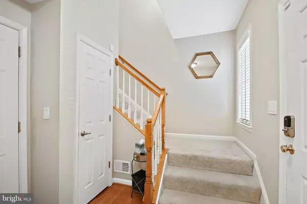 Gainesville, VA 20155,6817 SABBARTON PL