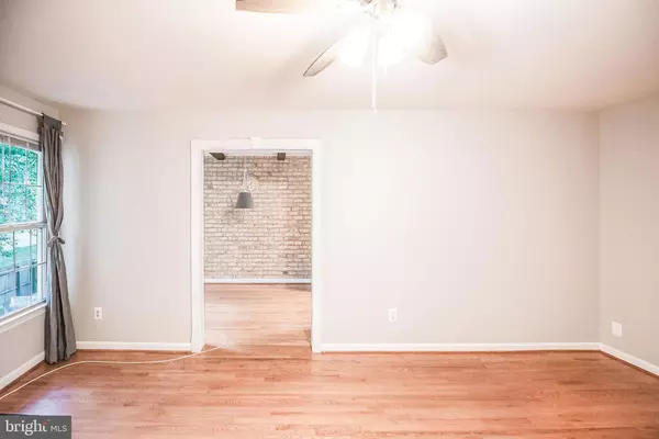 Falls Church, VA 22043,6611 ROSECROFT PL