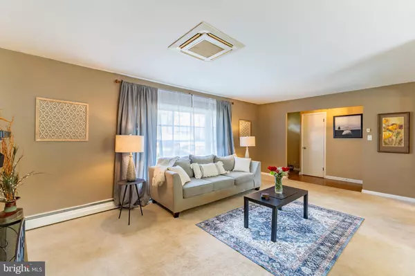 Morrisville, PA 19067,5 PATRICK LN