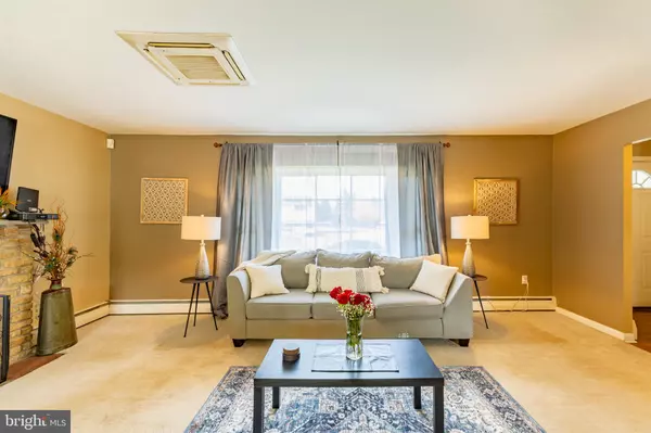 Morrisville, PA 19067,5 PATRICK LN