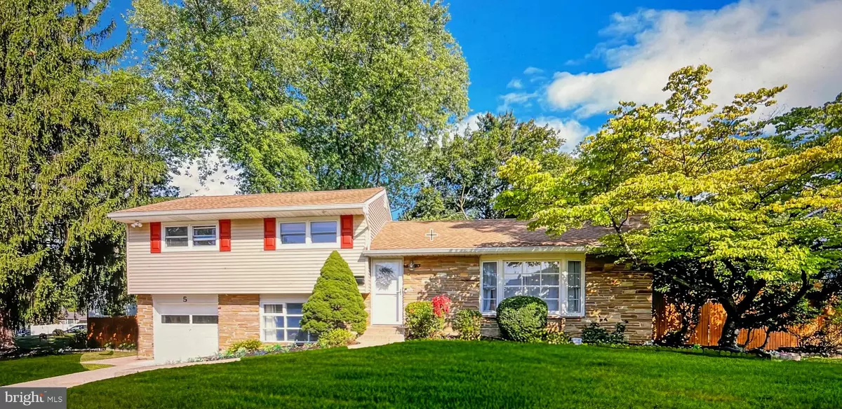 Morrisville, PA 19067,5 PATRICK LN