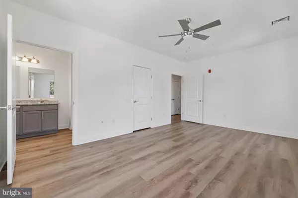 Brookhaven, PA 19015,400 HARVIN WAY #424