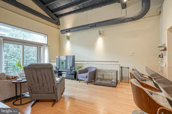 1136 TITAN ST., Philadelphia, PA 19147