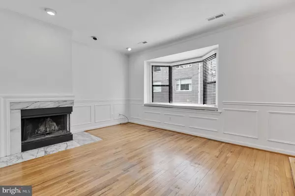 Washington, DC 20005,1225 N ST NW #E