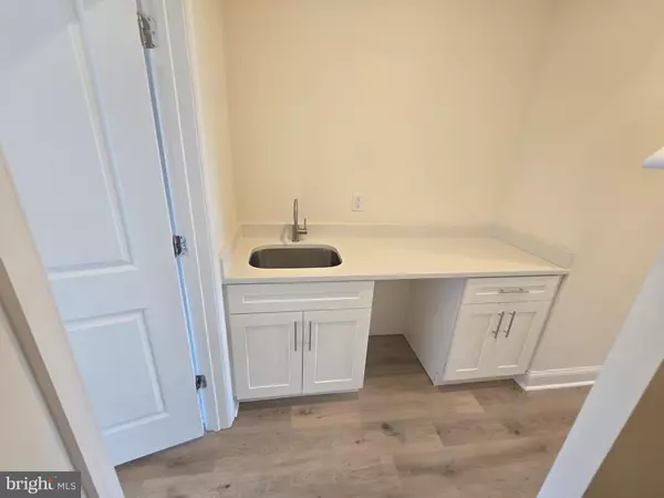 Philadelphia, PA 19122,2139 N 9TH ST #2