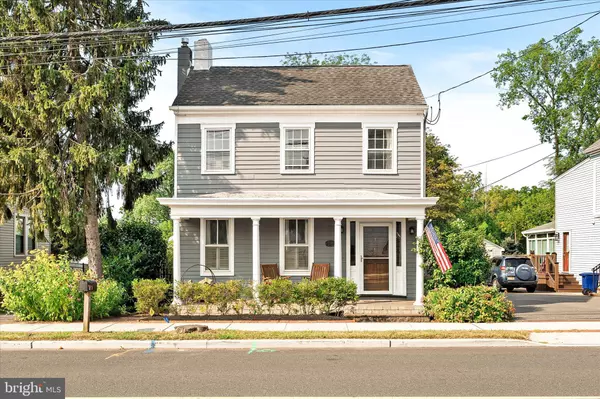 22 CHURCH ST, Allentown, NJ 08501