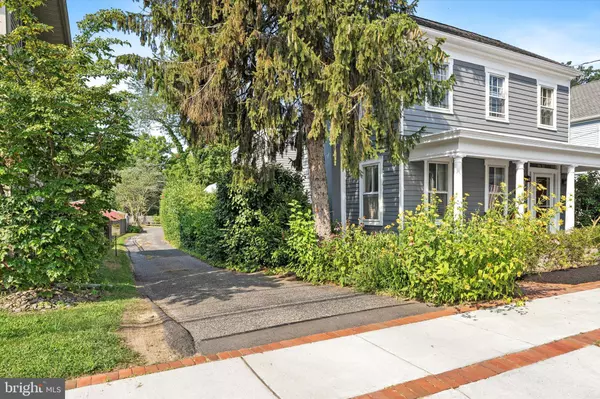 Allentown, NJ 08501,22 CHURCH ST