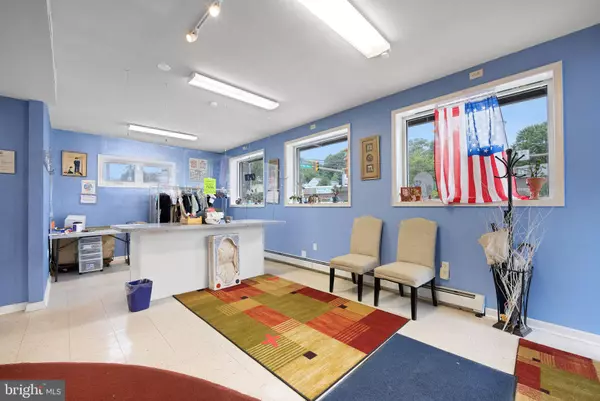 Glenside, PA 19038,83 LIMEKILN PIKE