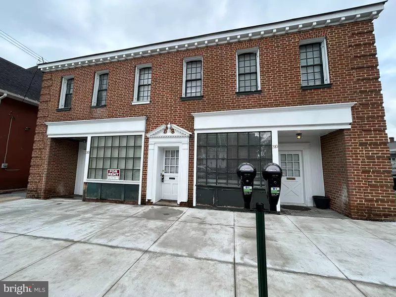 312 W KING ST #A, Martinsburg, WV 25401