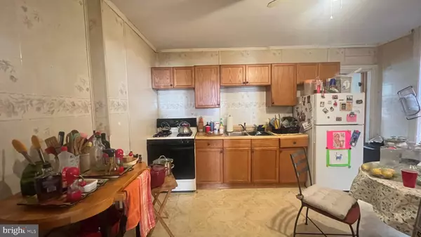 Philadelphia, PA 19141,5930 N CAMAC ST