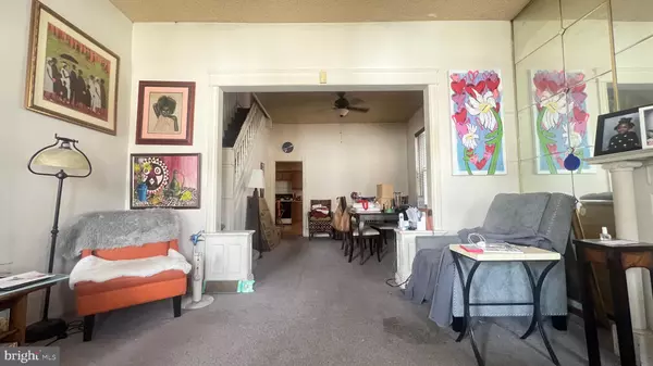 Philadelphia, PA 19141,5930 N CAMAC ST