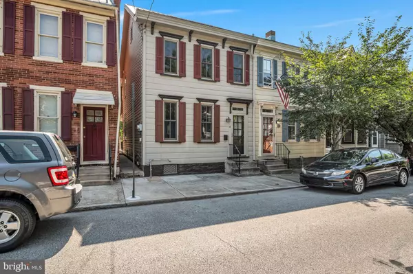41 S EAST ST, Carlisle, PA 17013