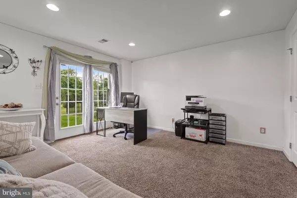 York, PA 17403,1251 RANNOCH LN #32