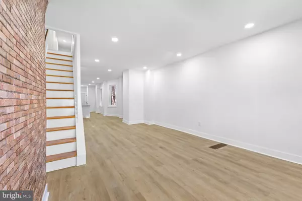 Philadelphia, PA 19131,5448 MEDIA ST