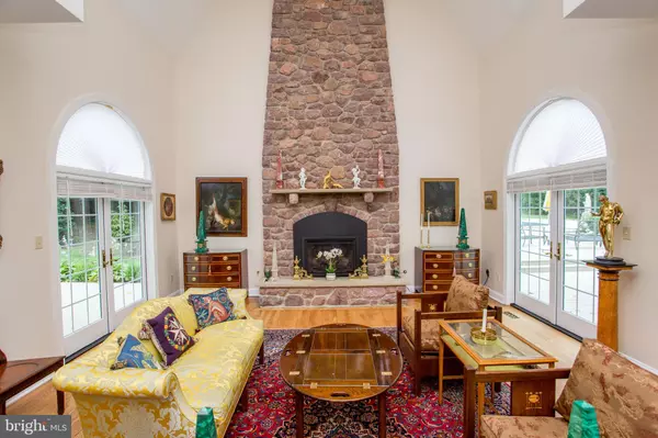 New Hope, PA 18938,5584 LOWER MOUNTAIN RD