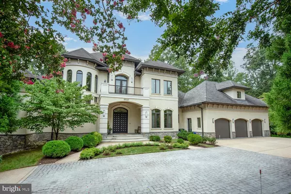 6510 GREENTREE RD, Bethesda, MD 20817
