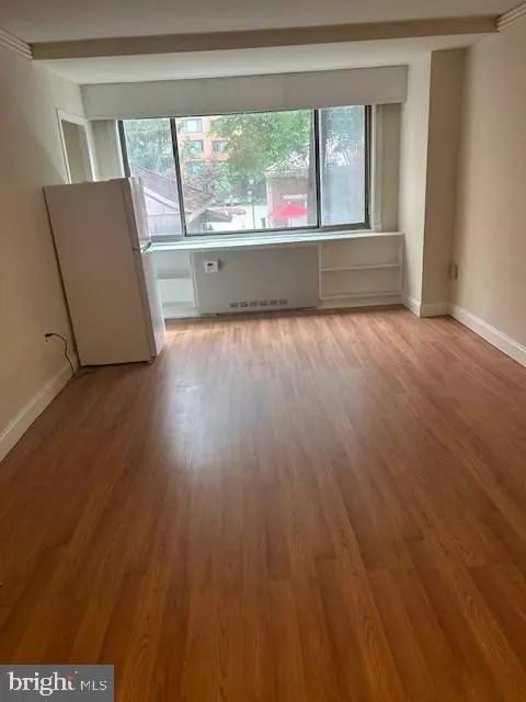 Arlington, VA 22209,1111 ARLINGTON BLVD #239
