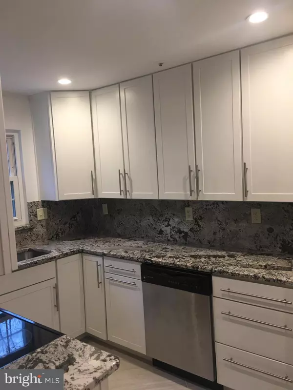 Ellicott City, MD 21043,8390 MONTGOMERY RUN RD #B