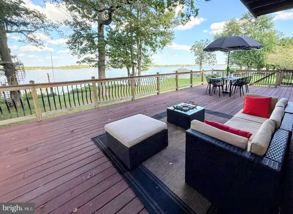 3800-B EDGEWATER PL, Baltimore, MD 21222