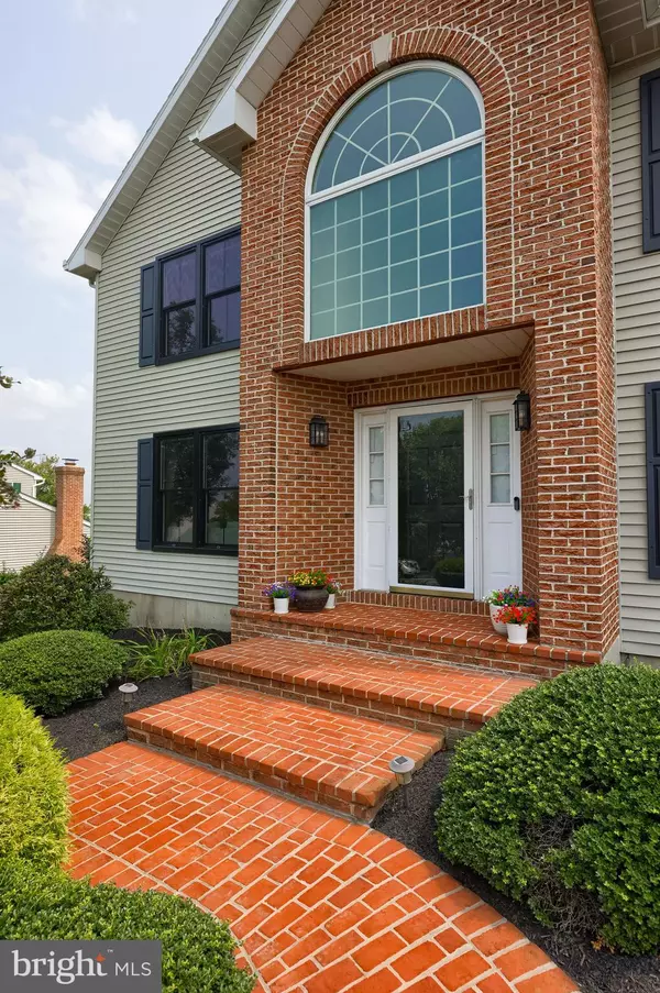 Reading, PA 19608,521 MARTINS RD