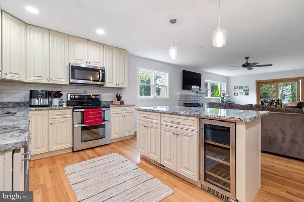 Fort Washington, MD 20744,425 BROAD CREEK DR