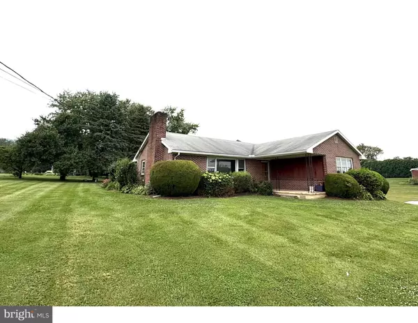 1546 E COLLEGE AVE, Bellefonte, PA 16823