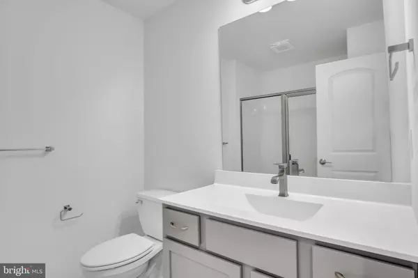Mechanicsburg, PA 17055,2147 S AUTUMN CHASE DRIVE #24-04