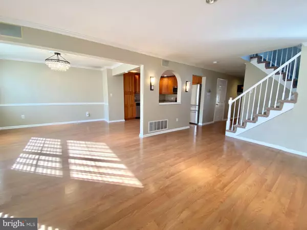 Yardley, PA 19067,545 ASPEN WOODS DR