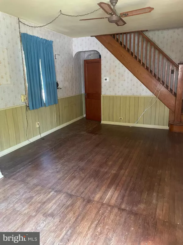 Baltimore, MD 21222,7011 DUNHILL RD