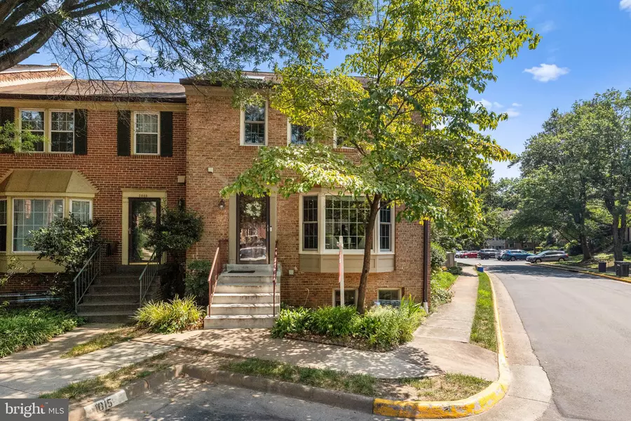 2867 SUTTON OAKS LN, Vienna, VA 22181