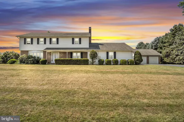 1393 LUTZTOWN RD, Boiling Springs, PA 17007