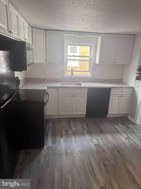 409-411 W 1ST AVE #411 2 B, Parkesburg, PA 19365