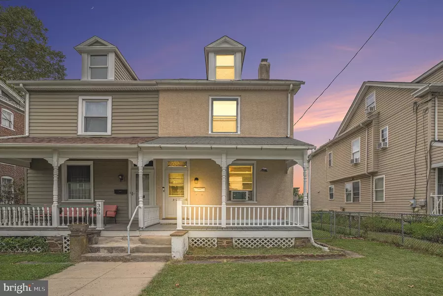 306 W WALNUT ST, North Wales, PA 19454